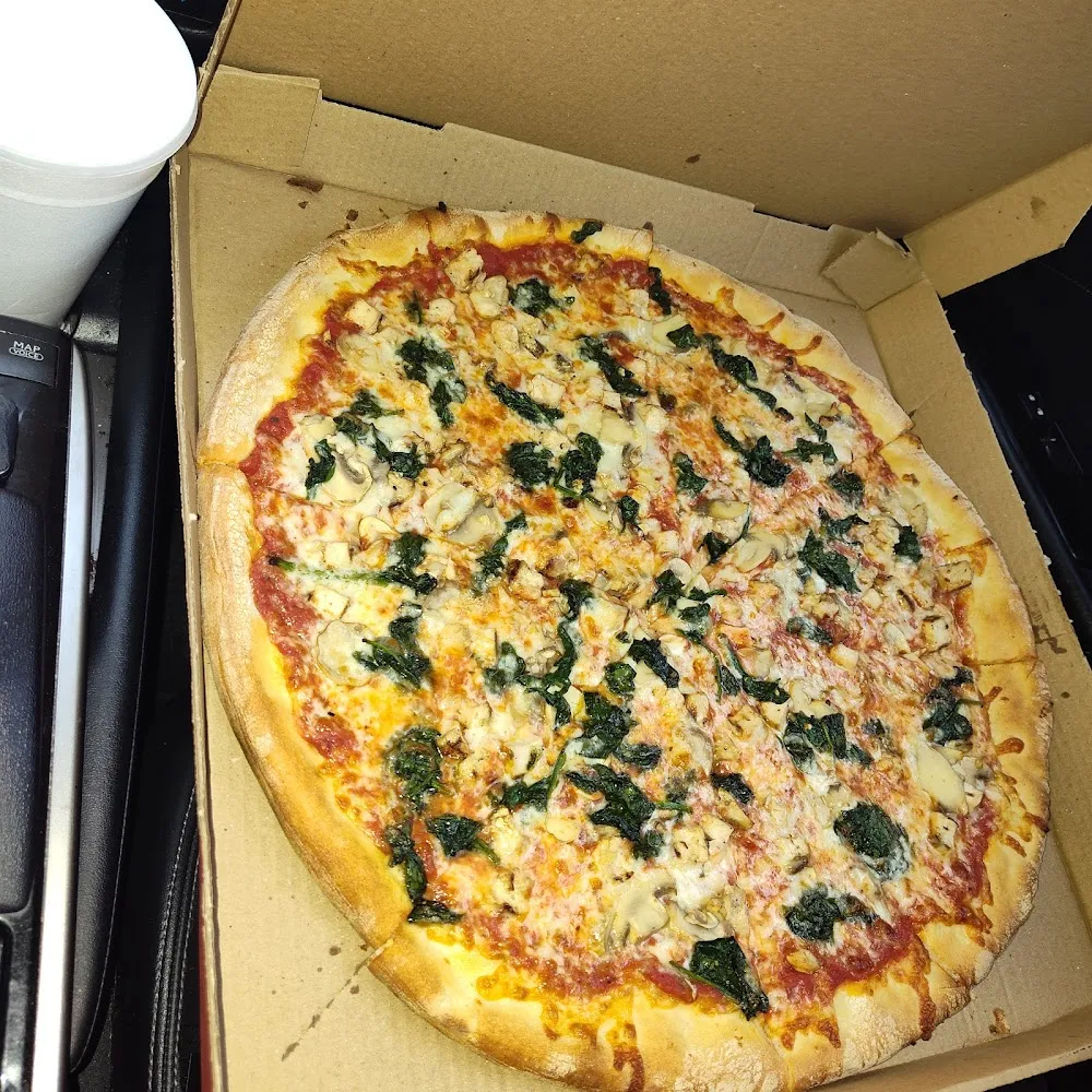 Chicken Spinach Mushroom & Garlic Pizza